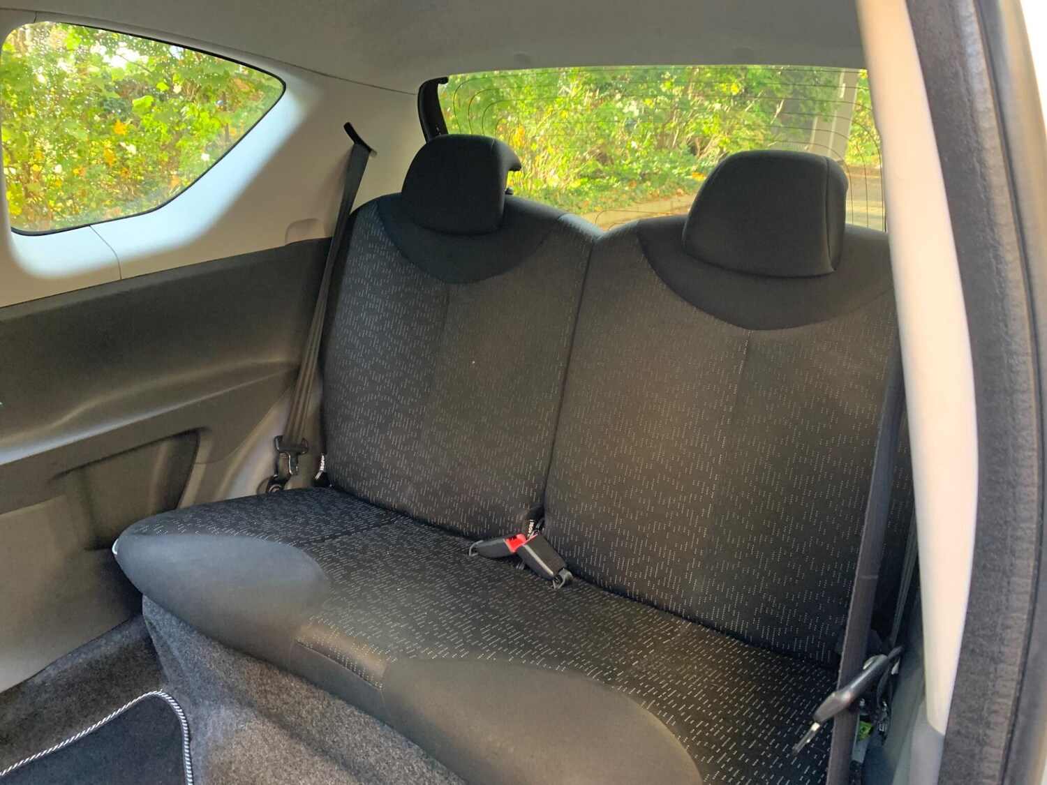 Peugeot 107 (11) - 1.0 12V Urban Euro 5 3dr - Image 25