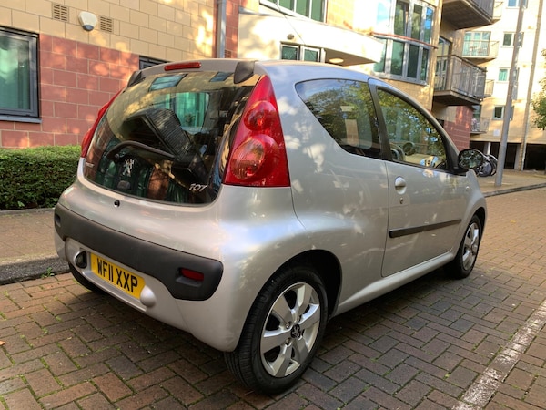 Used Peugeot 107 2011 for sale - 76337750: Photo 9