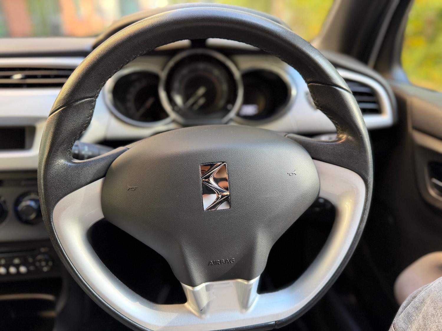 Used Citroen DS3 2013 for sale - 76389099: Photo 20