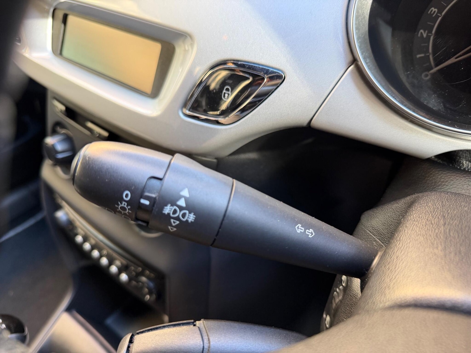 Used Citroen DS3 2013 for sale - 76389099: Photo 21