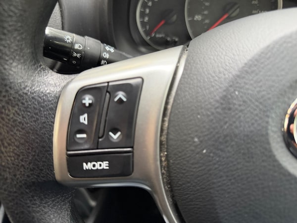 Used Toyota Yaris 2012 for sale - 76260154: Photo 19