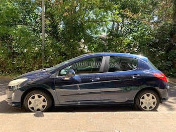 Used Peugeot 308 2010 for sale - 79553404: Photo