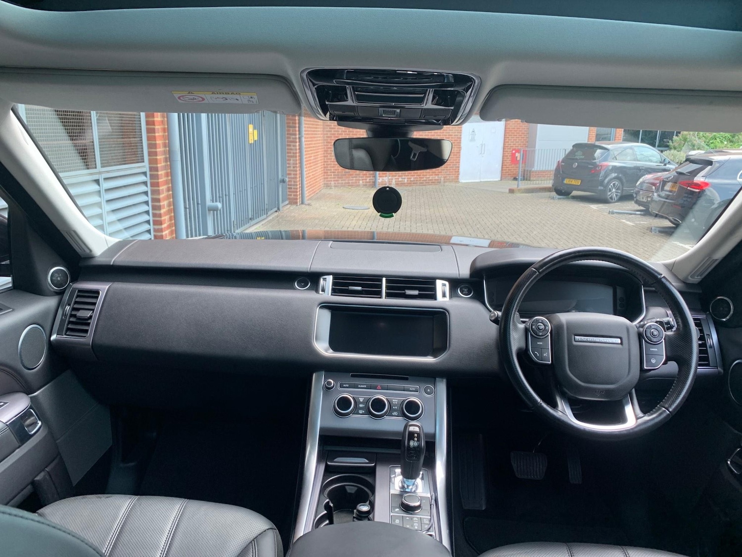 Used Land Rover Range Rover Sport 2017 for sale - 76573437: Photo 18