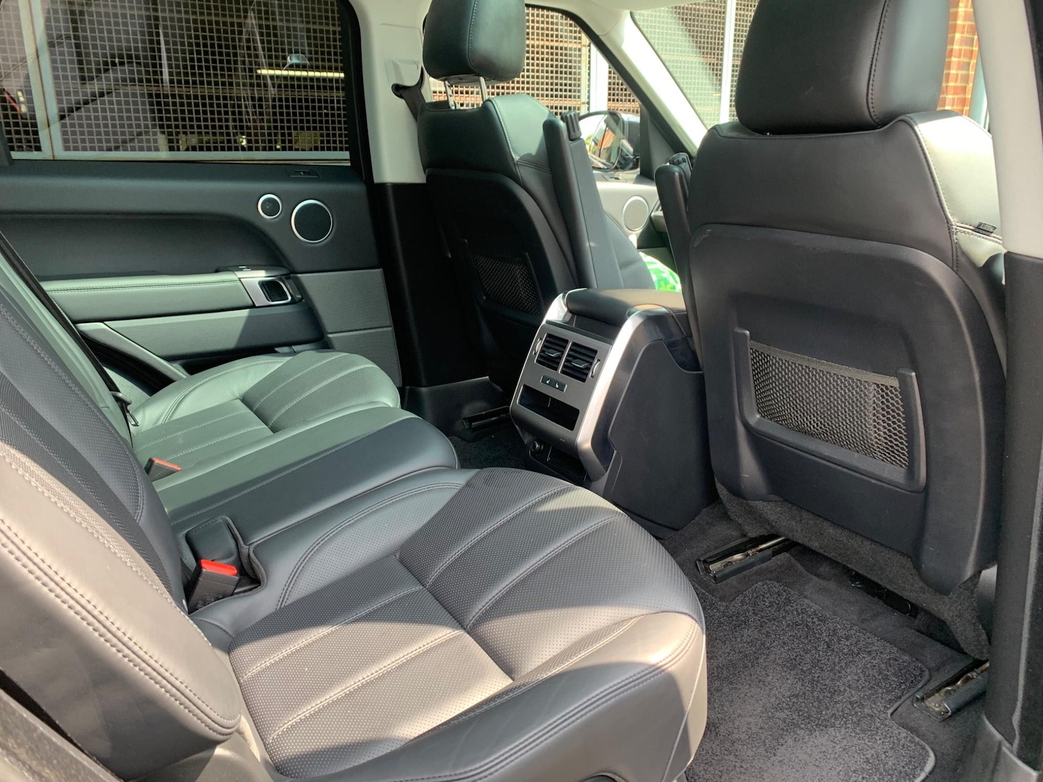 Used Land Rover Range Rover Sport 2017 for sale - 76573437: Photo 35