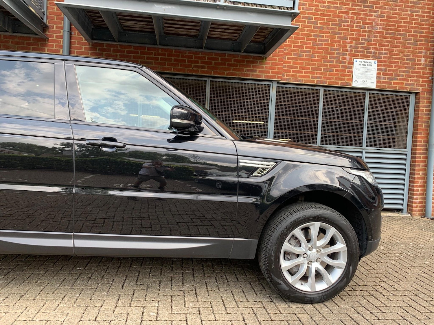 Used Land Rover Range Rover Sport 2017 for sale - 76573437: Photo 8