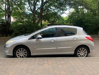Used Peugeot 308 2010 for sale - 79740409: Photo
