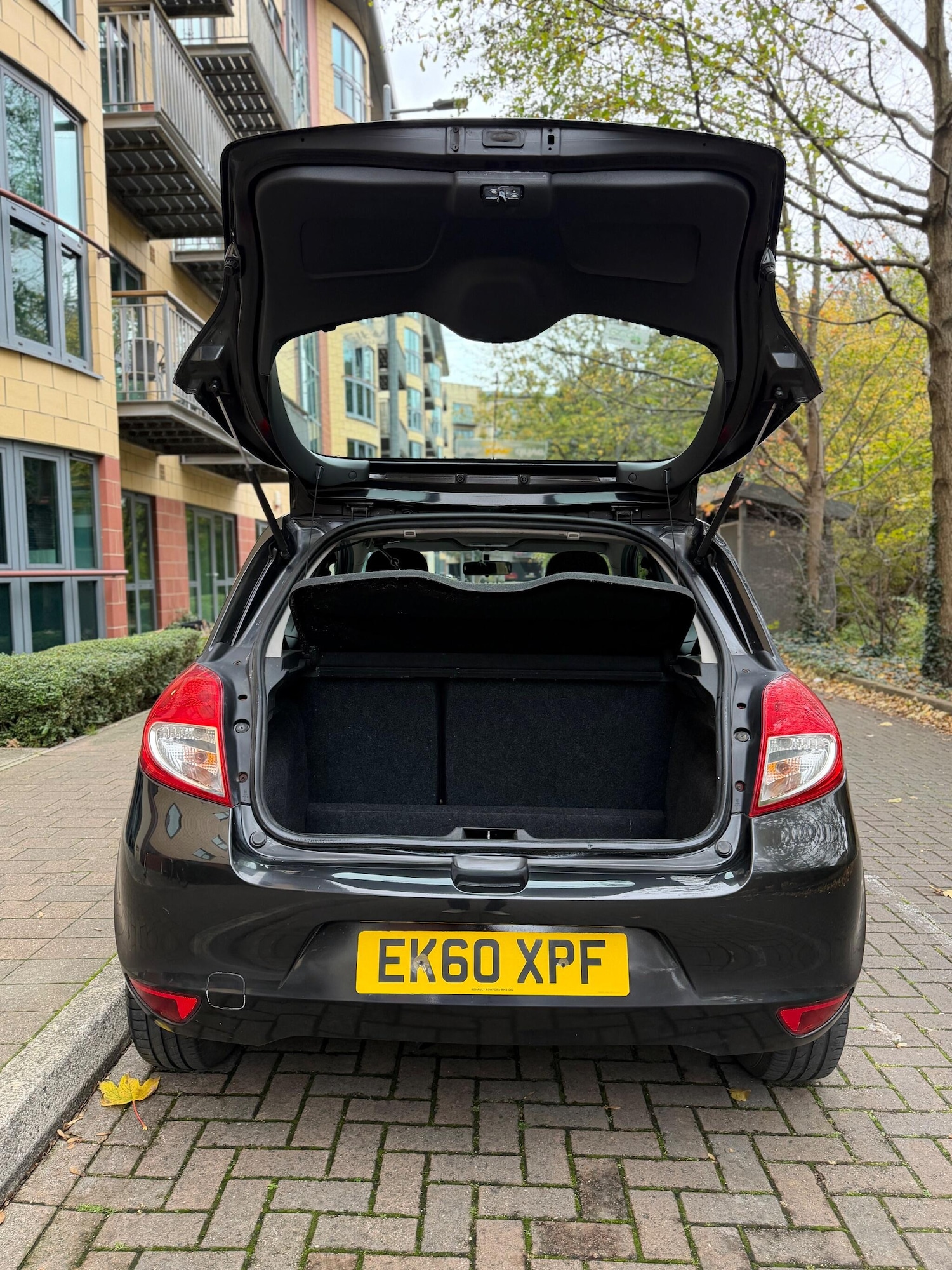 Used Renault Clio 2010 for sale - 76561439: Photo 12