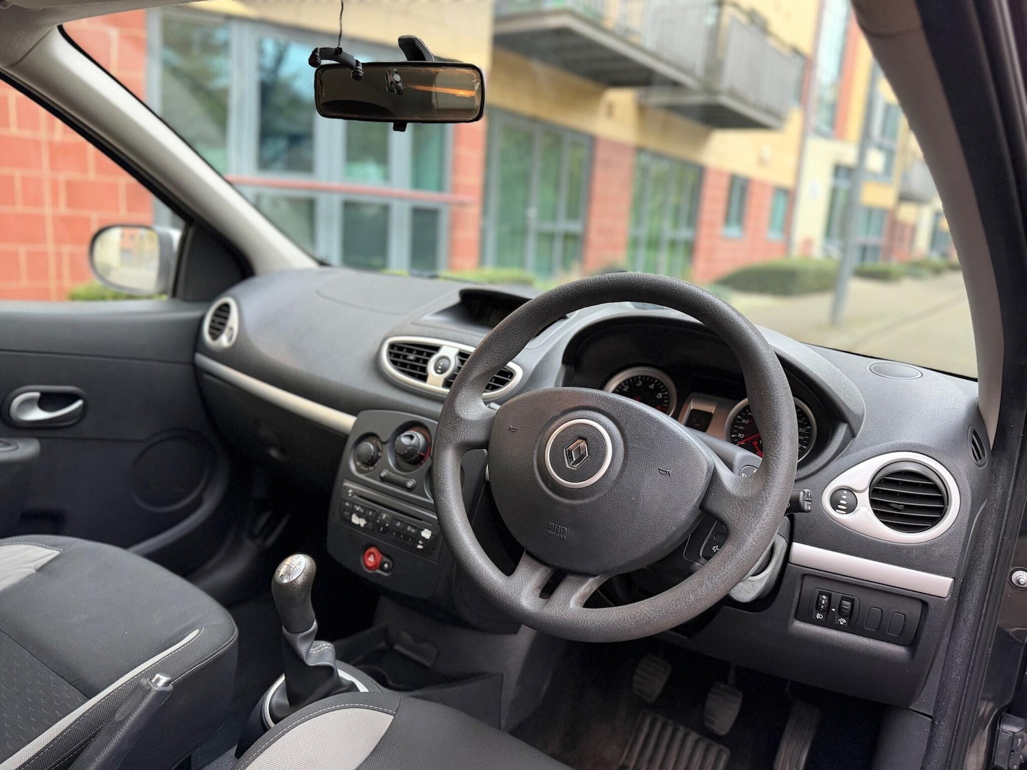 Used Renault Clio 2010 for sale - 76561439: Photo 15