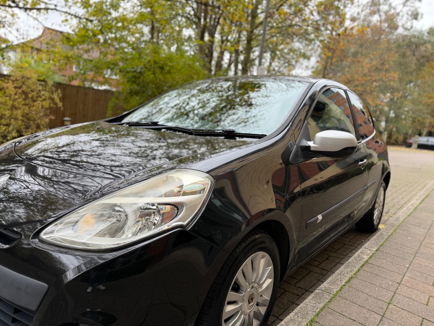 Used Renault Clio 2010 for sale - 76561439: Photo 9