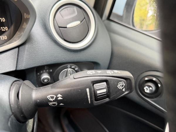 Used Ford Fiesta 2011 for sale - 76283689: Photo 19