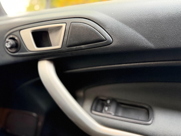 Used Ford Fiesta 2011 for sale - 76283689: Photo 21