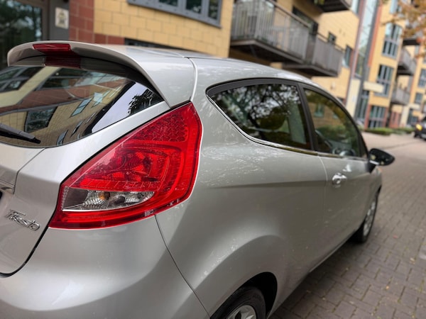 Used Ford Fiesta 2011 for sale - 76283689: Photo 26