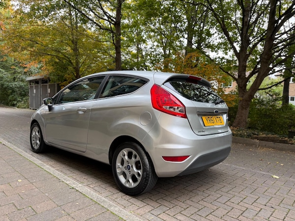 Used Ford Fiesta 2011 for sale - 76283689: Photo 5