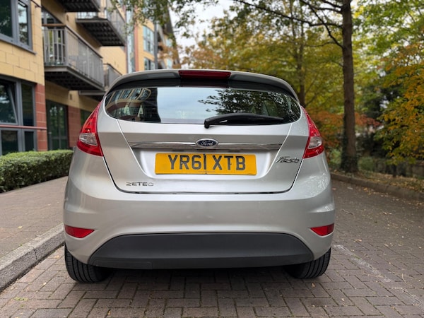 Used Ford Fiesta 2011 for sale - 76283689: Photo 6