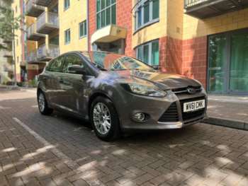 2011 (61) - 1.6 Titanium Euro 5 5dr