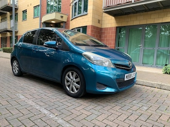 Used Toyota Yaris 2013 for sale - 76073046: Photo