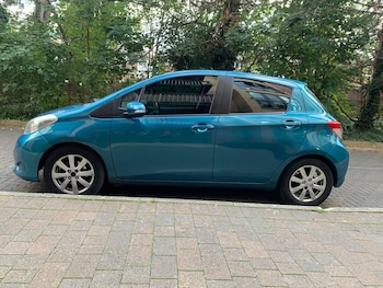 Used Toyota Yaris 2013 for sale - 76073046: Photo