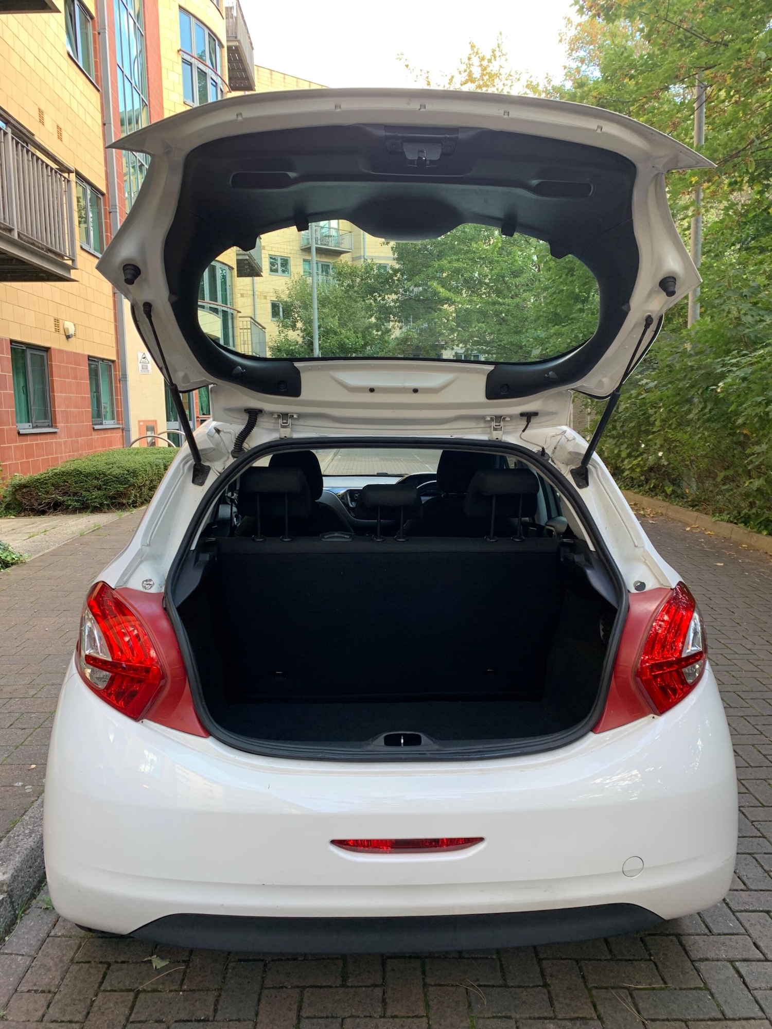 Vehicle 33