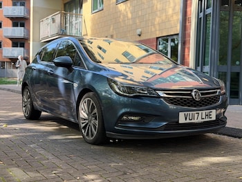 Used Vauxhall Astra 2017 for sale - 76031530: Photo