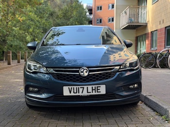 Used Vauxhall Astra 2017 for sale - 76031530: Photo