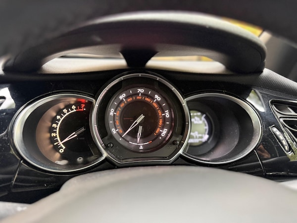 Used Citroen DS3 2014 for sale - 76259509: Photo 19