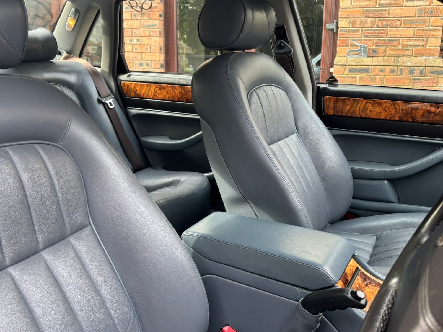 Used Jaguar XJ 1995 for sale - 76392389: Photo 17