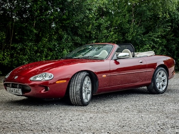 Used Jaguar XK8 1999 for sale - 76382807: Photo