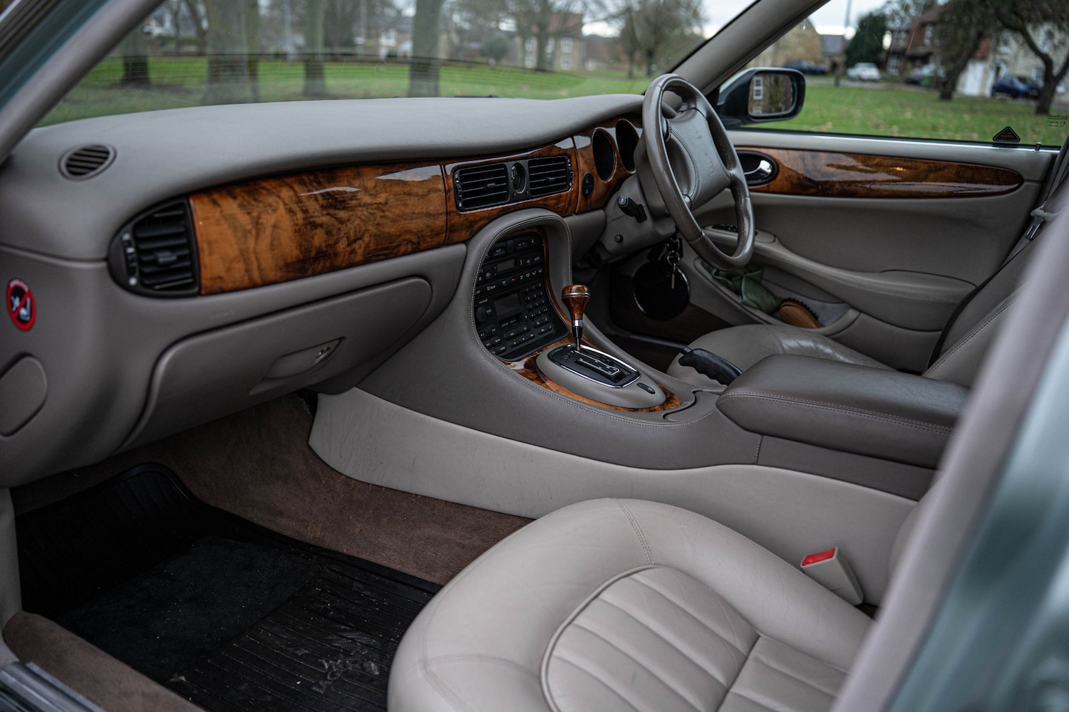 Used Jaguar XJ 1998 for sale - 76735520: Photo 15