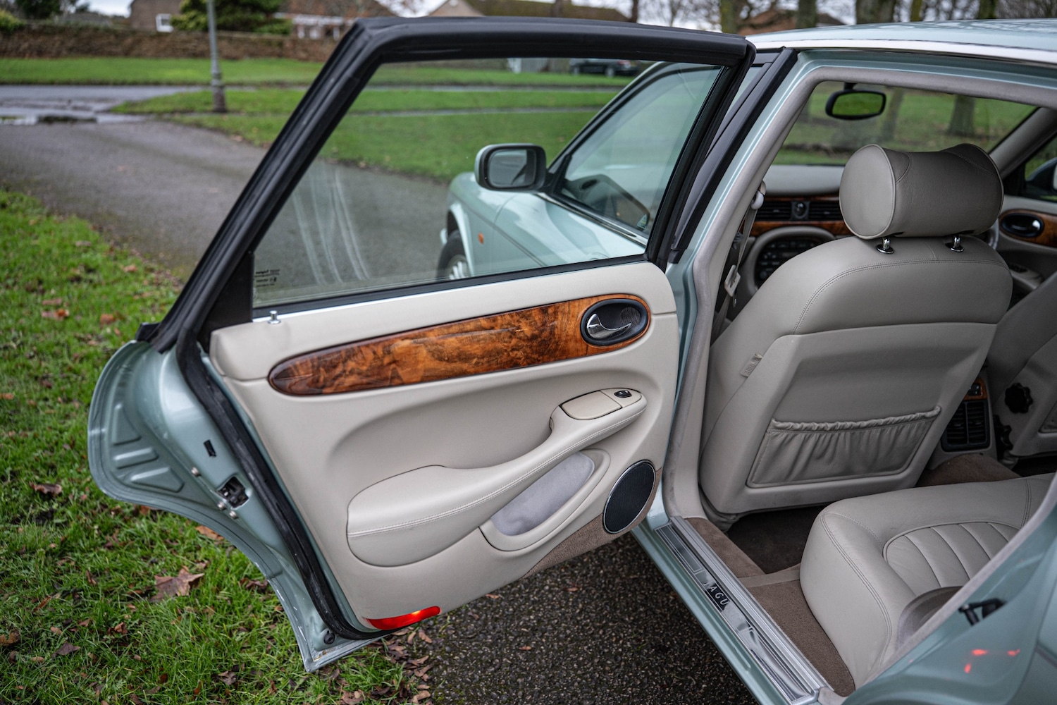 Used Jaguar XJ 1998 for sale - 76735520: Photo 16