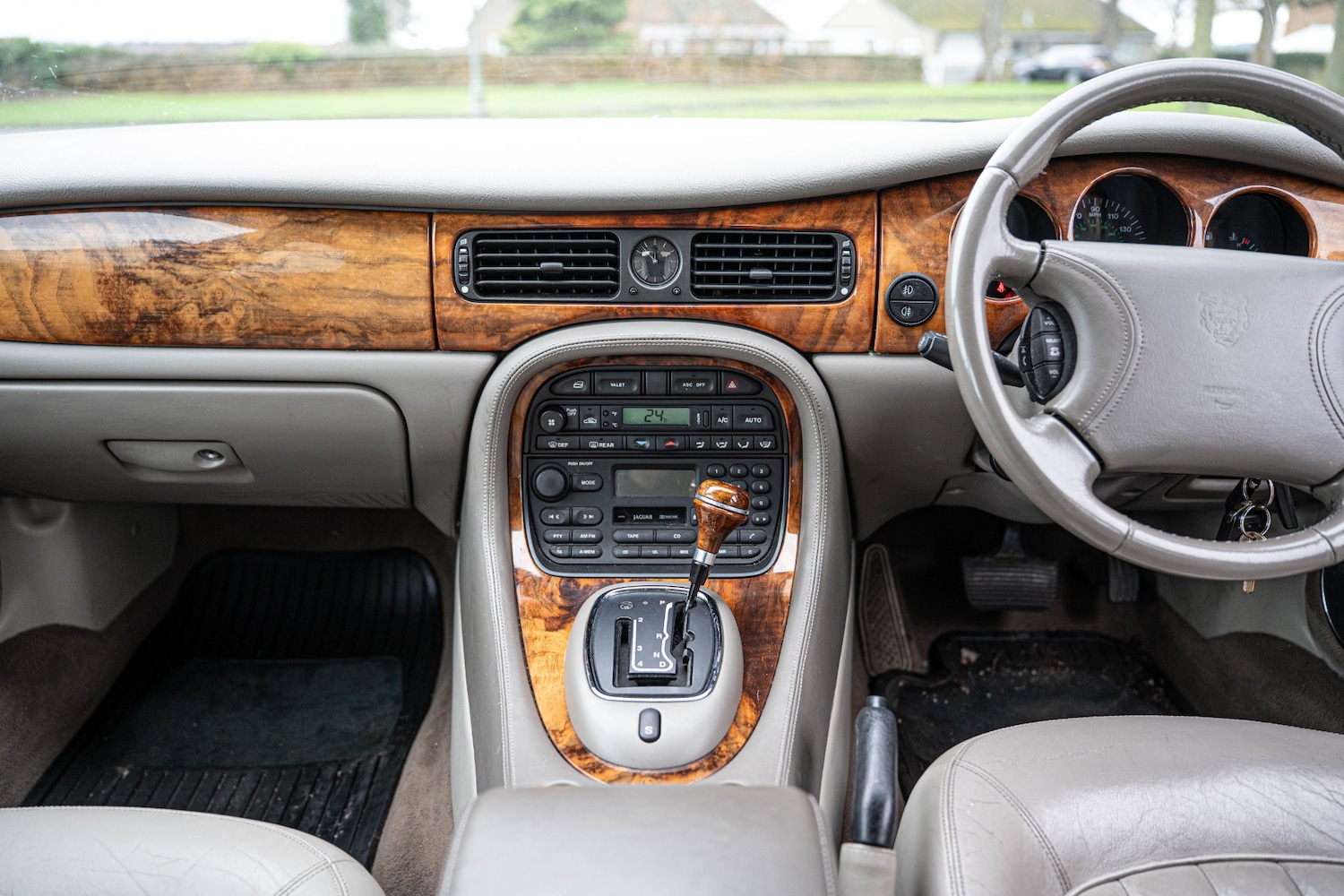 Used Jaguar XJ 1998 for sale - 76735520: Photo 20