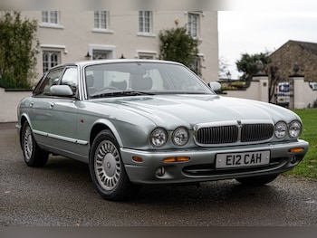 Used Jaguar XJ 1998 for sale - 76735520: Photo