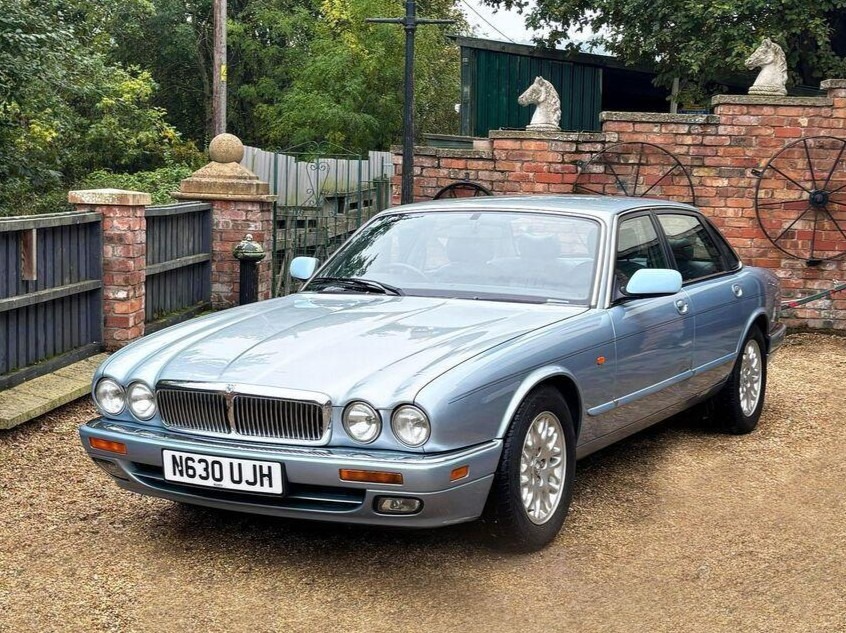 Used Jaguar XJ 1995 for sale - 76791249: Photo 13