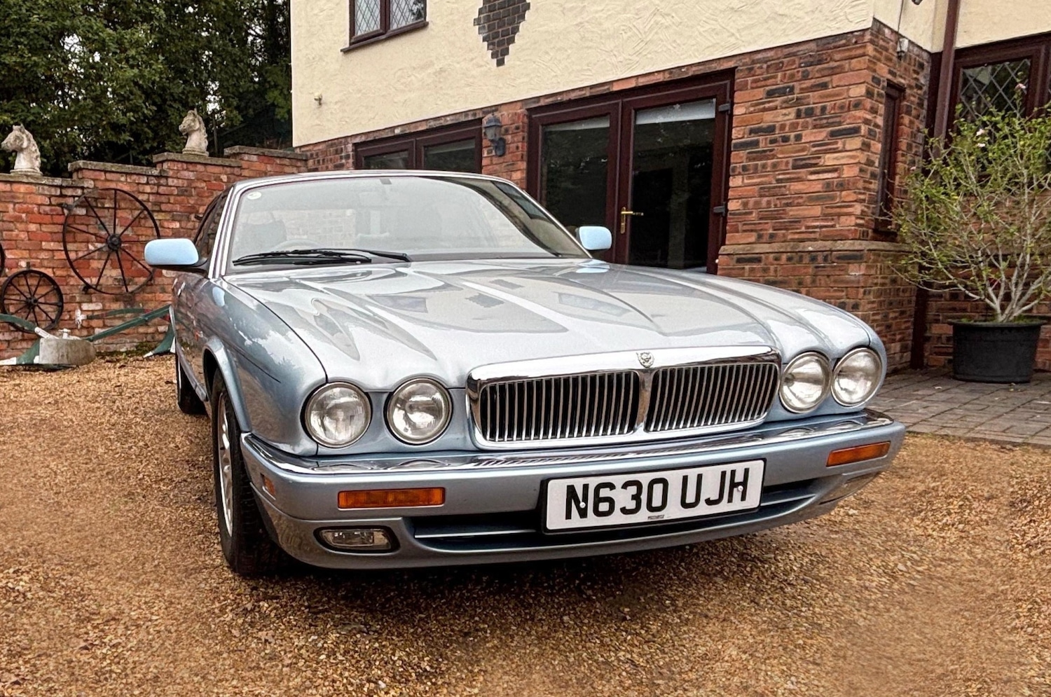 Used Jaguar XJ 1995 for sale - 76791249: Photo 2