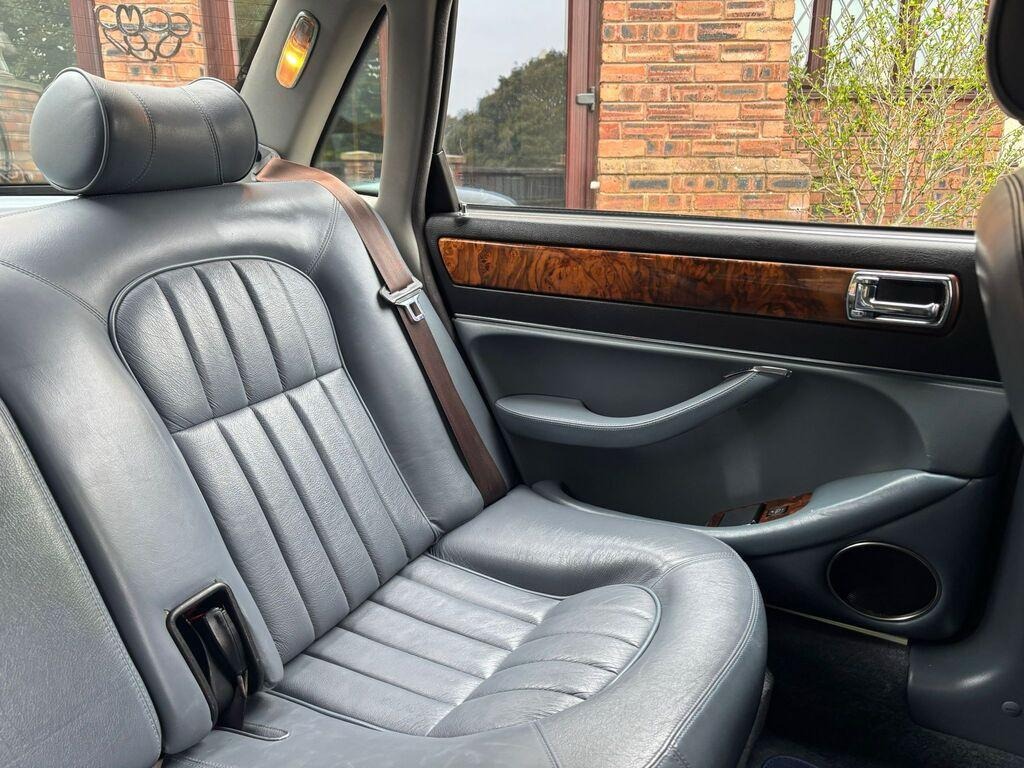 Used Jaguar XJ 1995 for sale - 76791249: Photo 31