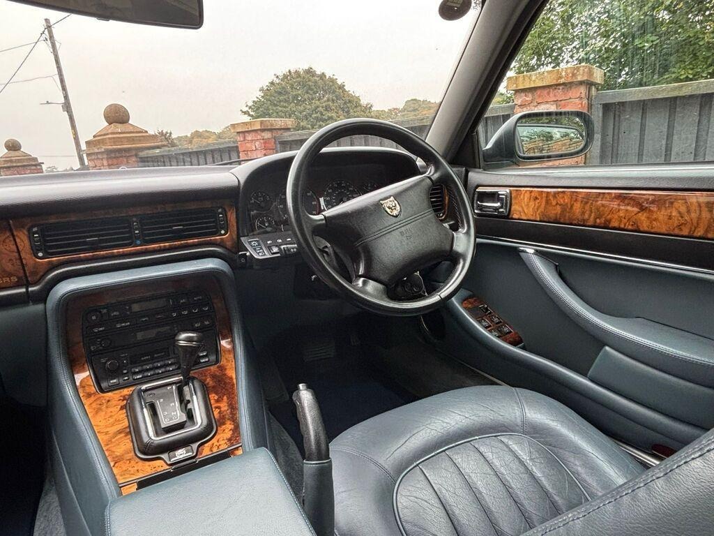 Used Jaguar XJ 1995 for sale - 76791249: Photo 35