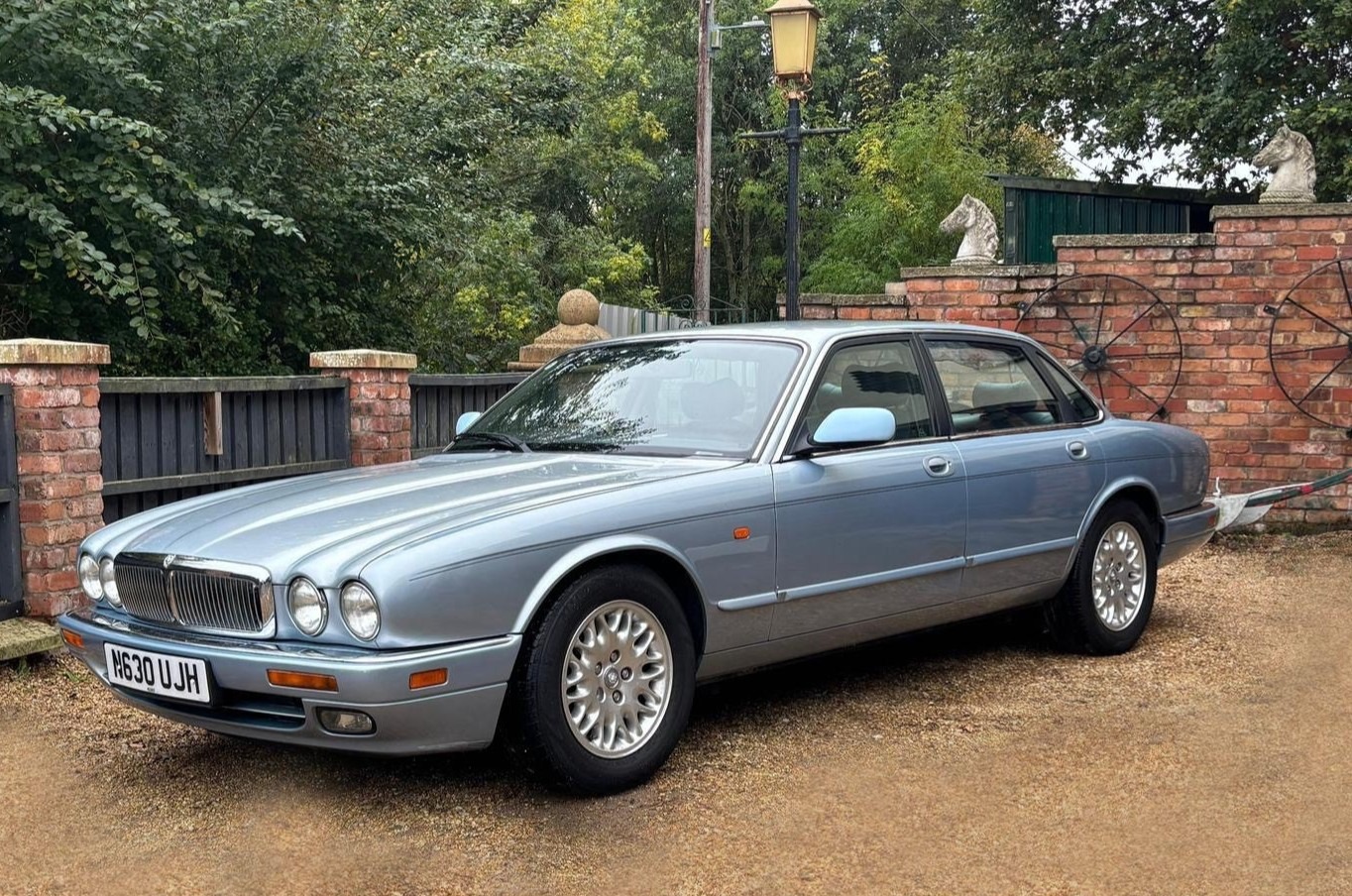 Used Jaguar XJ 1995 for sale - 76791249: Photo 7