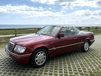 Used Mercedes-Benz E-Class 1995 for sale - 75932422: Photo
