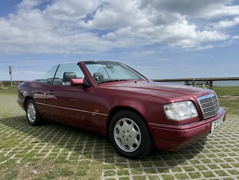 Used Mercedes-Benz E-Class 1995 for sale - 75932422: Photo