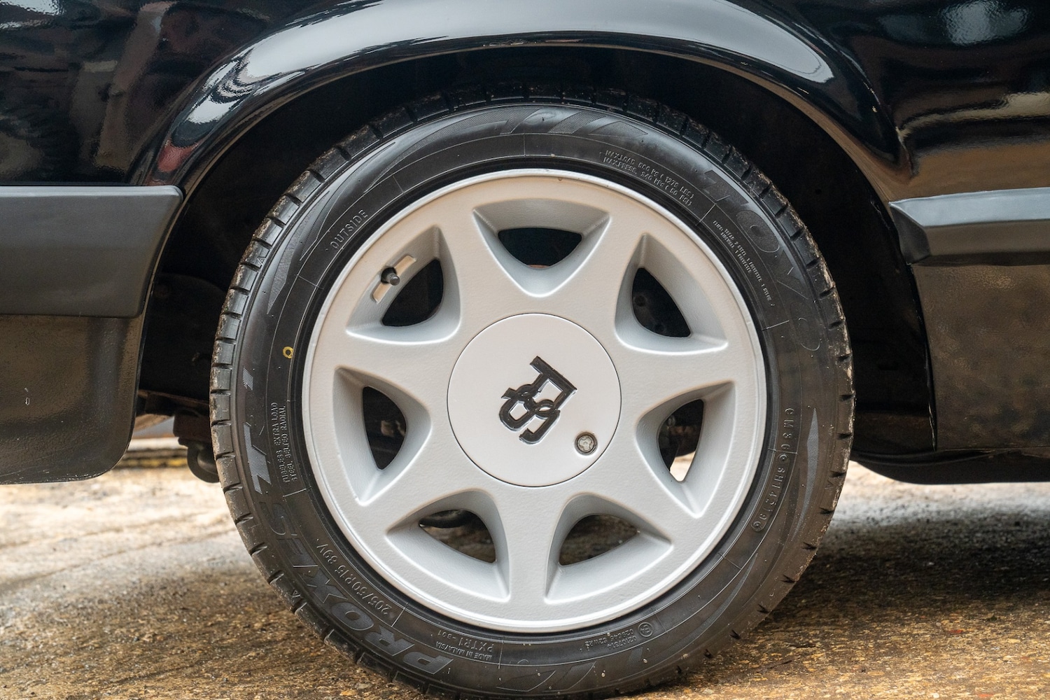 Used Ford Capri 1984 for sale - 77618846: Photo 10