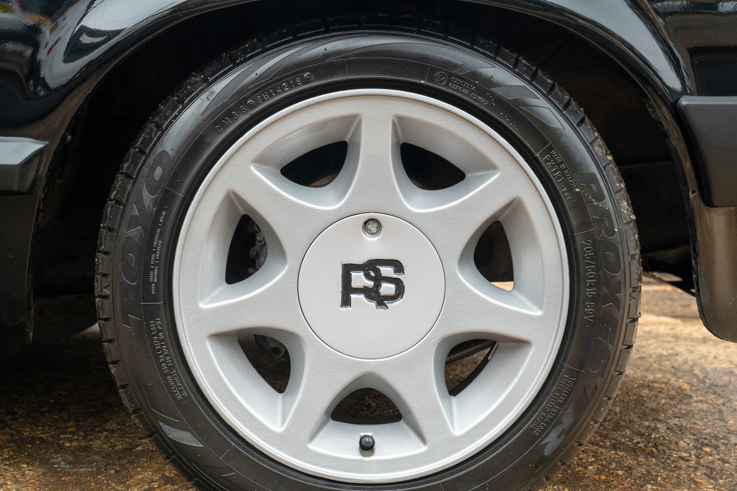 Used Ford Capri 1984 for sale - 77618846: Photo 11