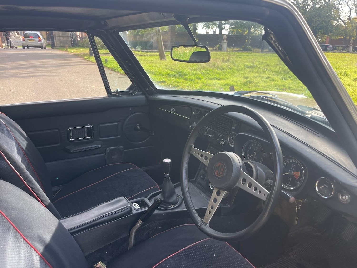 Used MG MGB GT 1972 for sale - 76231119: Photo 11