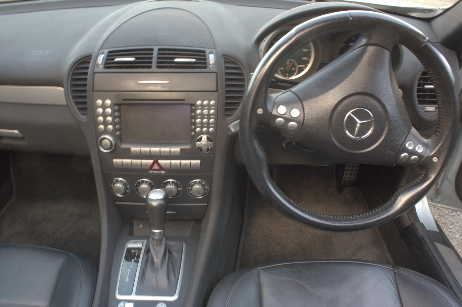 Used Mercedes-Benz SLK 2005 for sale - 77932015: Photo 14