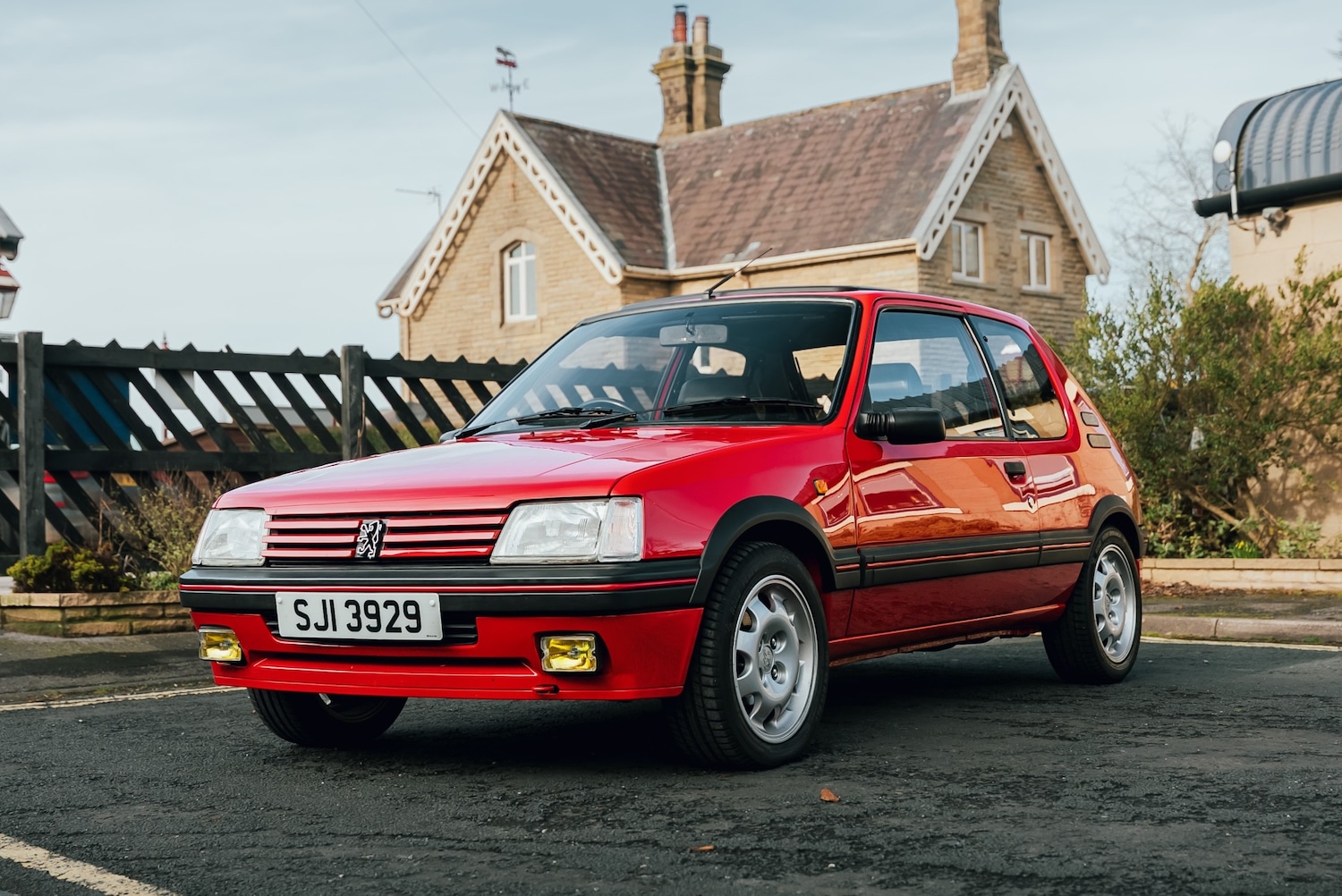 Used Peugeot 205 1990 for sale - 77592442: Photo 1