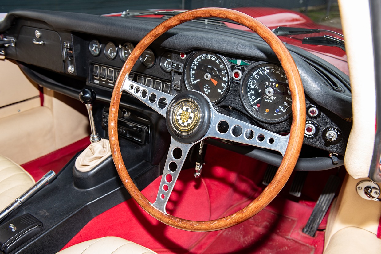 Used Jaguar E-Type 1971 for sale - 77207406: Photo 12