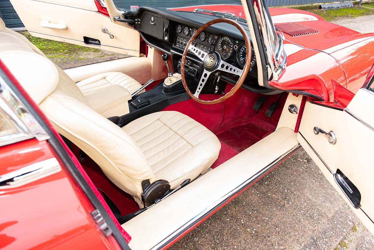 Used Jaguar E-Type 1971 for sale - 77207406: Photo 14