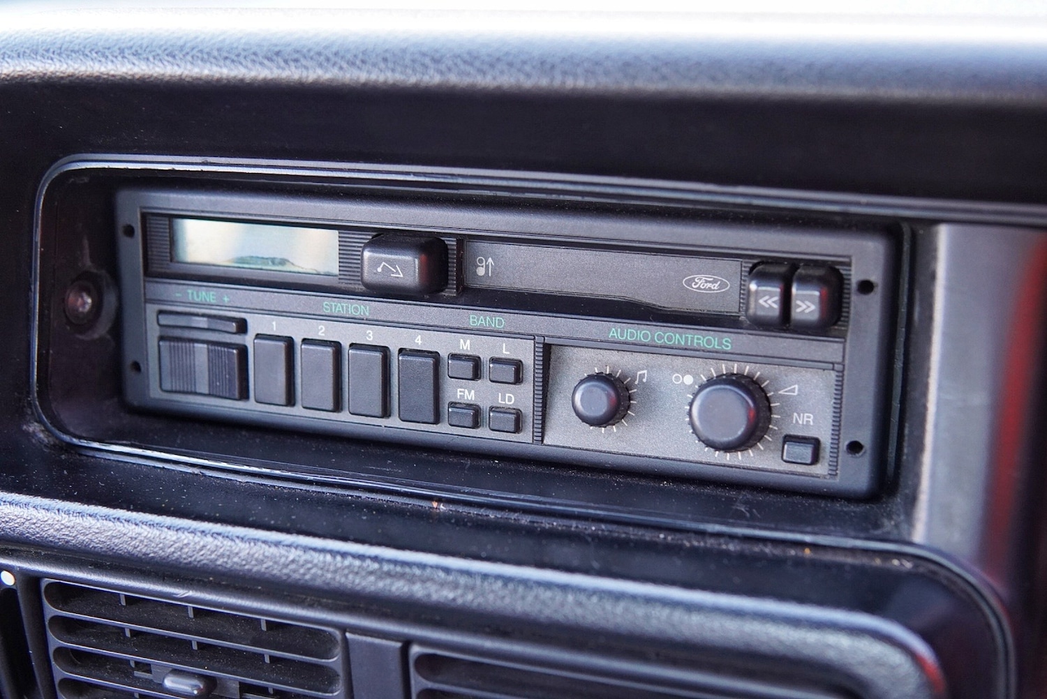 Used Ford Fiesta 1988 for sale - 77934620: Photo 18