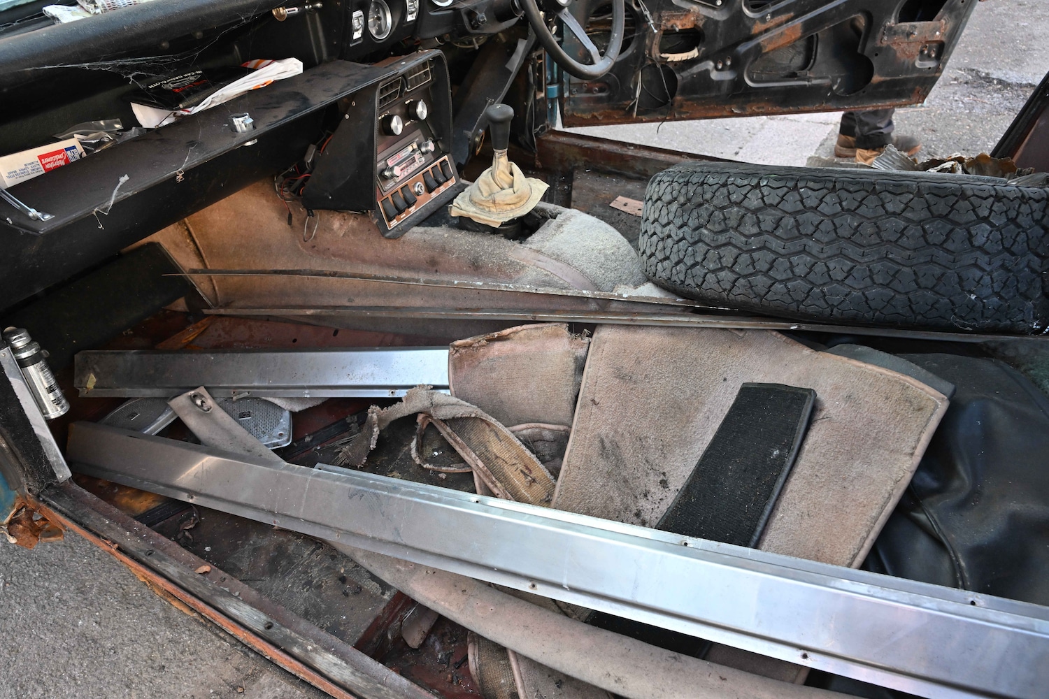 Used Aston Martin DBS 1971 for sale - 77813193: Photo 20