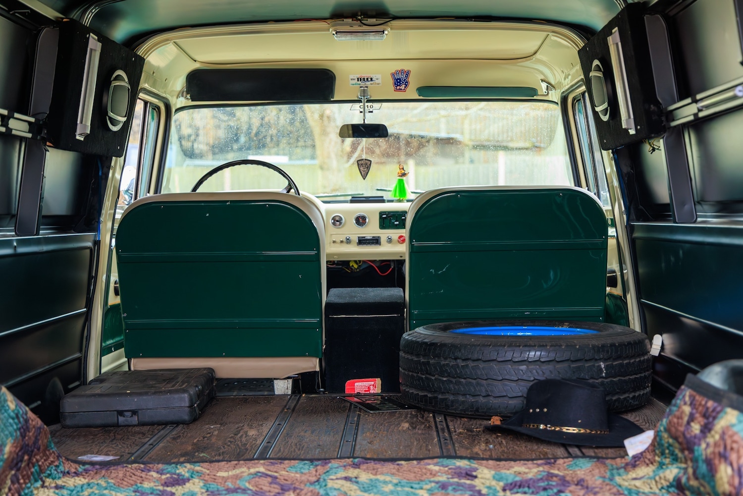 Used Chevrolet C30 2011 for sale - 77336295: Photo 18