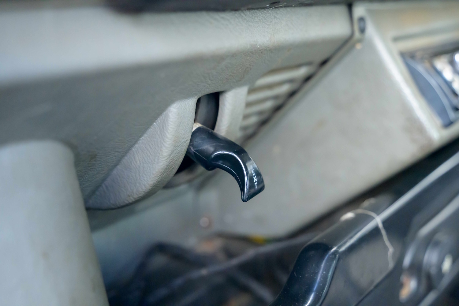 Used Land Rover Defender 90 1996 for sale - 76904448: Photo 11