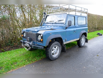 Used Land Rover Defender 90 1996 for sale - 76904448: Photo